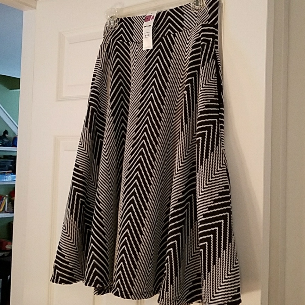 Medium Midi skirt with pockets